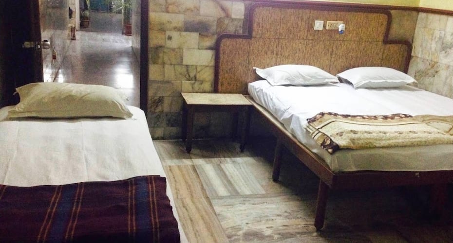 Hotel Holiday, Hyderabad 5